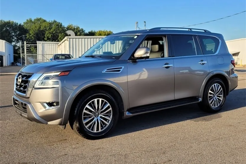 2023 Nissan Armada SL photo 1