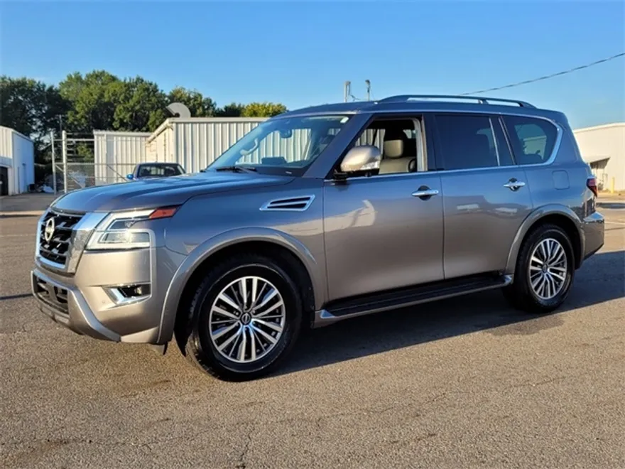 2023 Nissan Armada SL photo 1