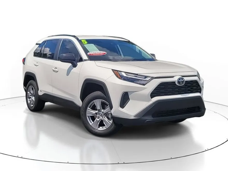 2025 Toyota RAV4 Hybrid LE photo 1