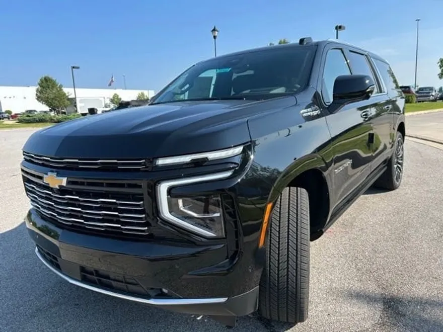 2025 Chevrolet Suburban High Country photo 1