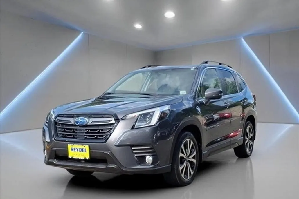 2022 Subaru Forester Limited photo 1