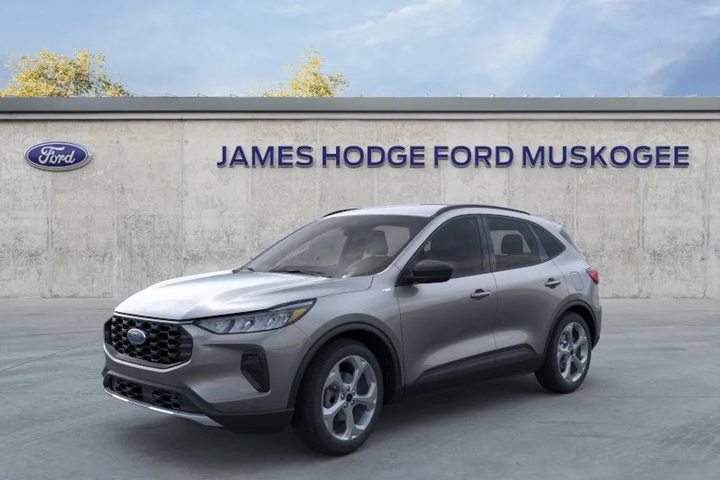 2025 Ford Escape ST-Line photo 1