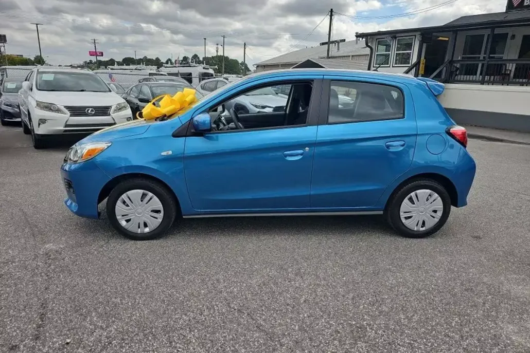 2024 Mitsubishi Mirage ES photo 1