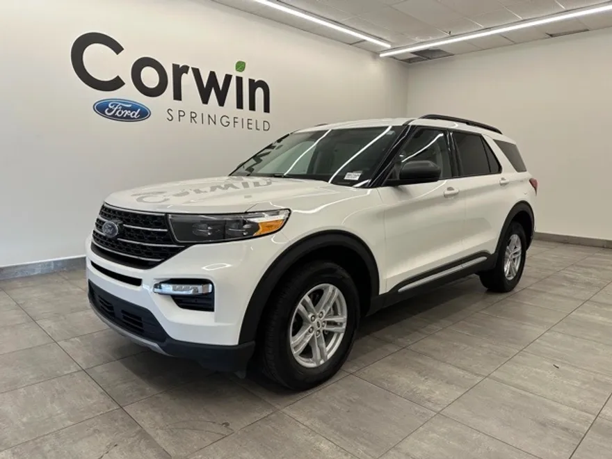 2023 Ford Explorer XLT photo 1