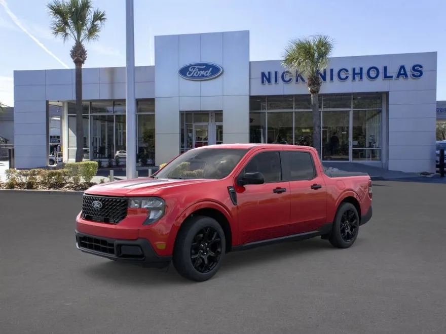 2025 Ford Maverick XLT photo 1