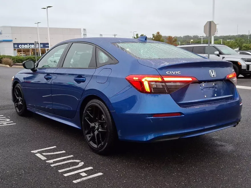 2024 Honda Civic Sport photo 1