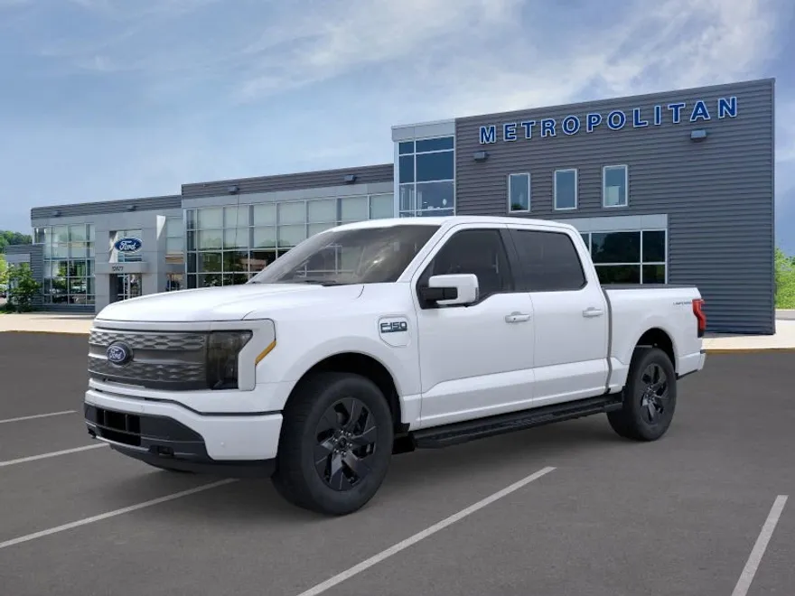 2025 Ford F-150 Lightning Lariat photo 1