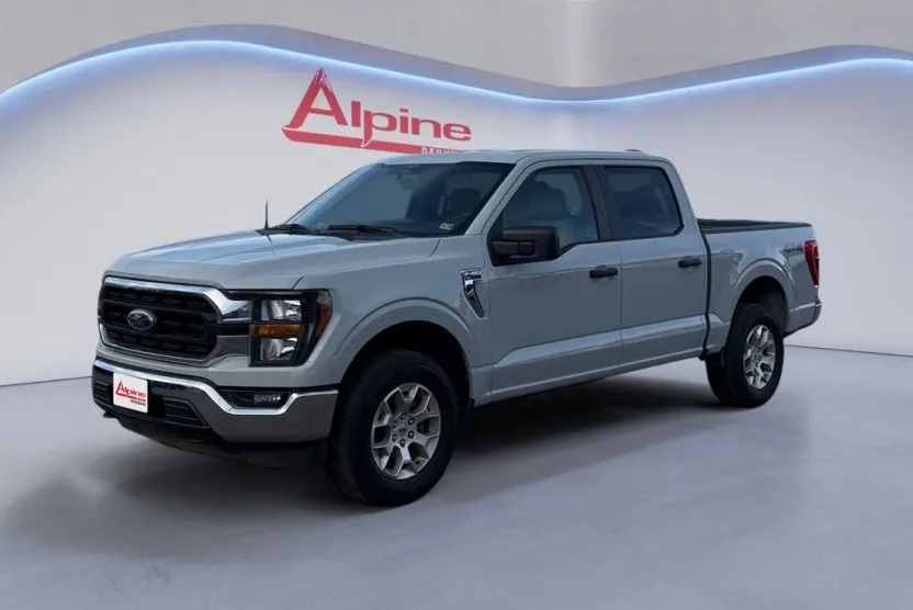 2023 Ford F-150 XLT photo 1