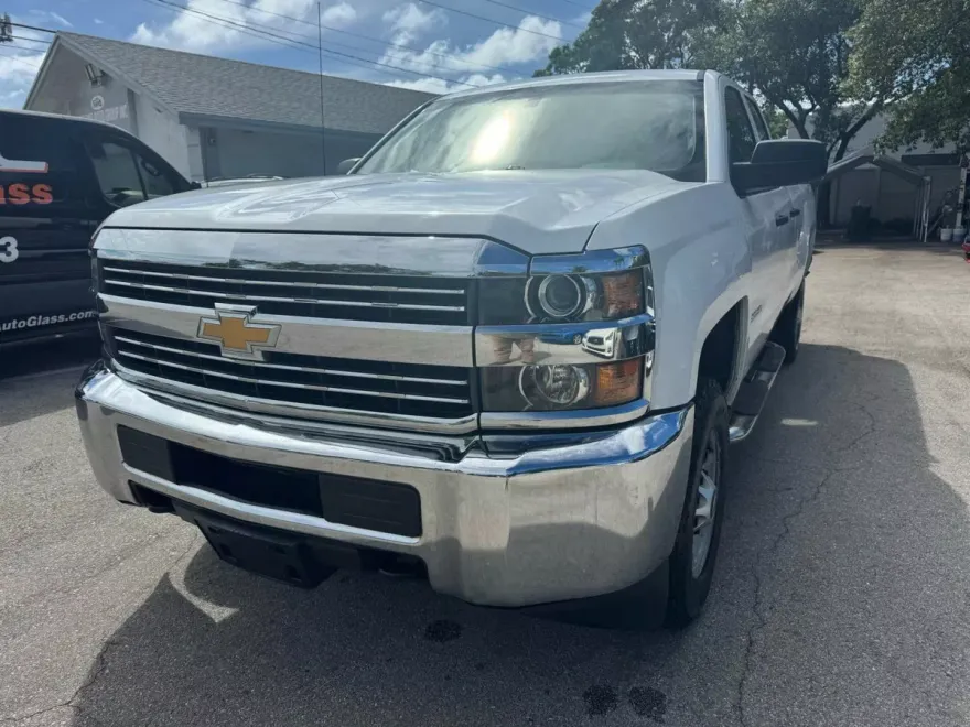 2018 Chevrolet Silverado Work Truck LS Base photo 1
