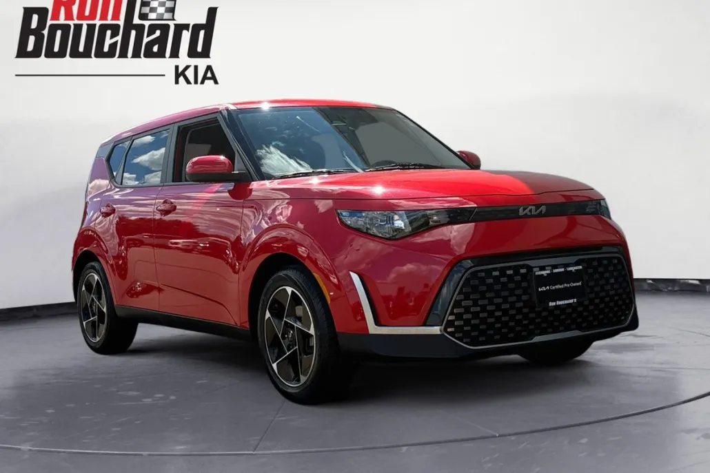 2023 Kia Soul EX photo 1