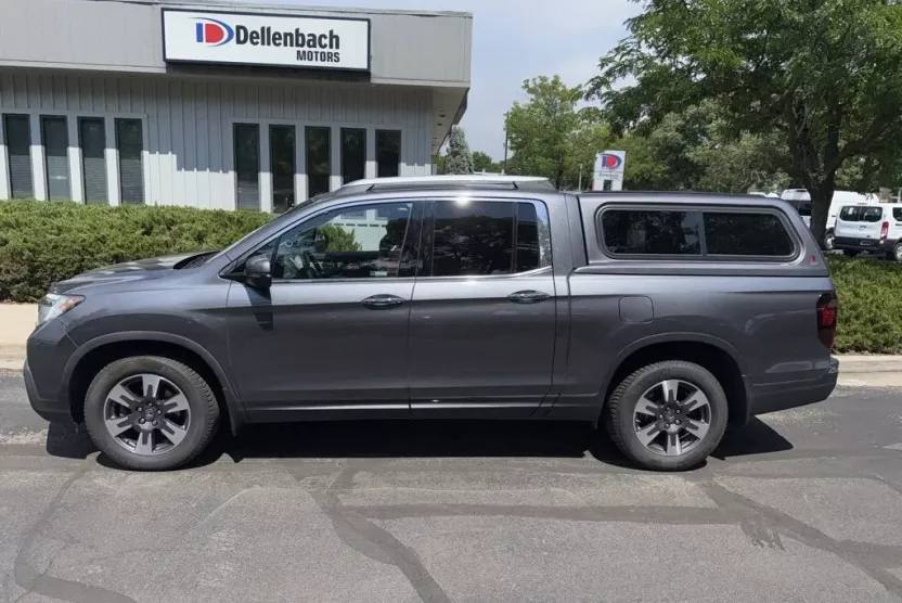 2019 Honda Ridgeline RTL-E photo 1