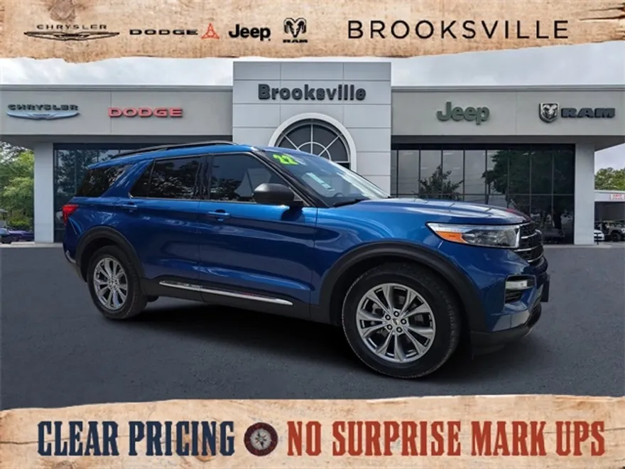 2022 Ford Explorer XLT photo 1