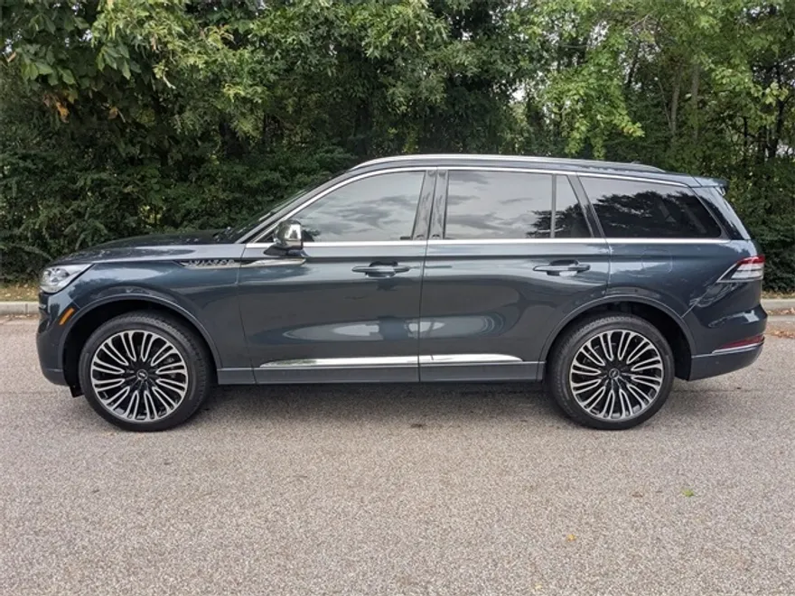 2020 Lincoln Aviator Black Label photo 1