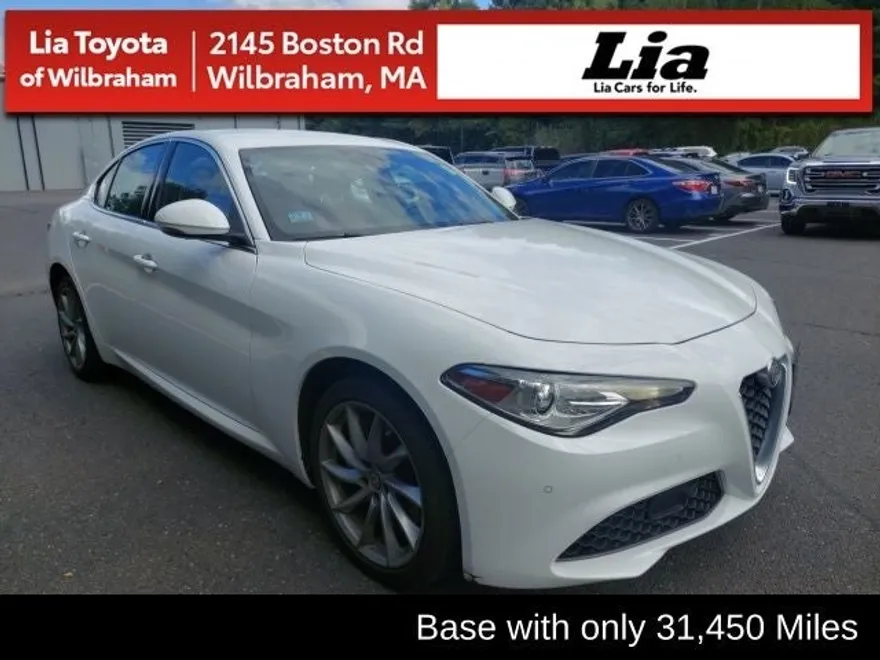 2020 Alfa Romeo Giulia Base photo 1