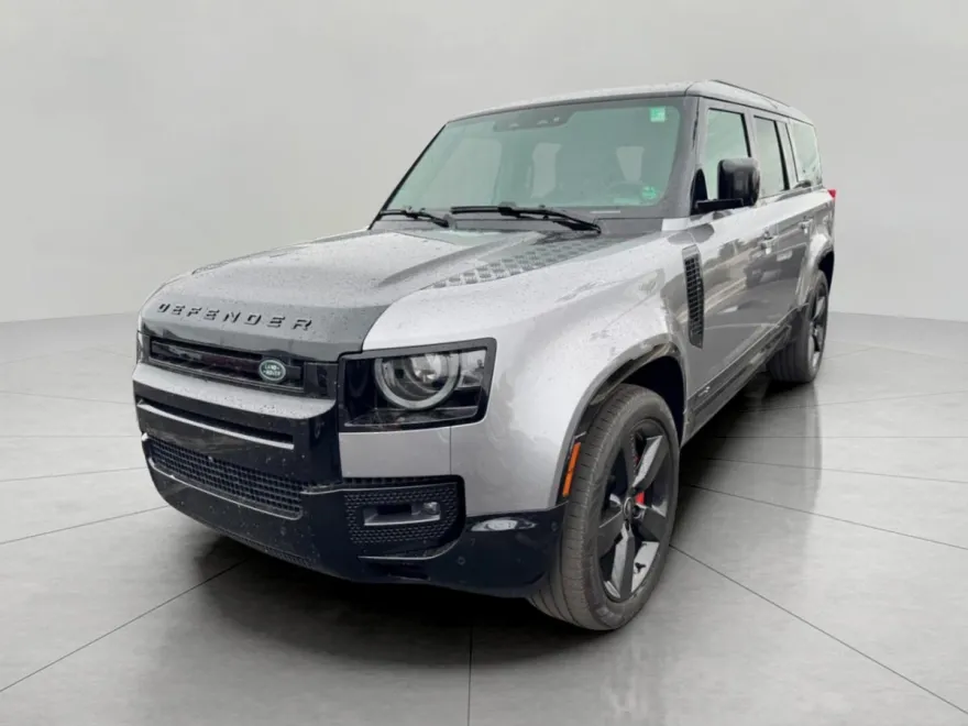 2023 Land Rover Defender 130 X photo 1
