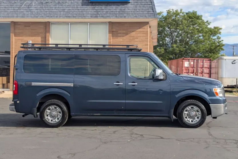 2019 Nissan NV3500 photo 1