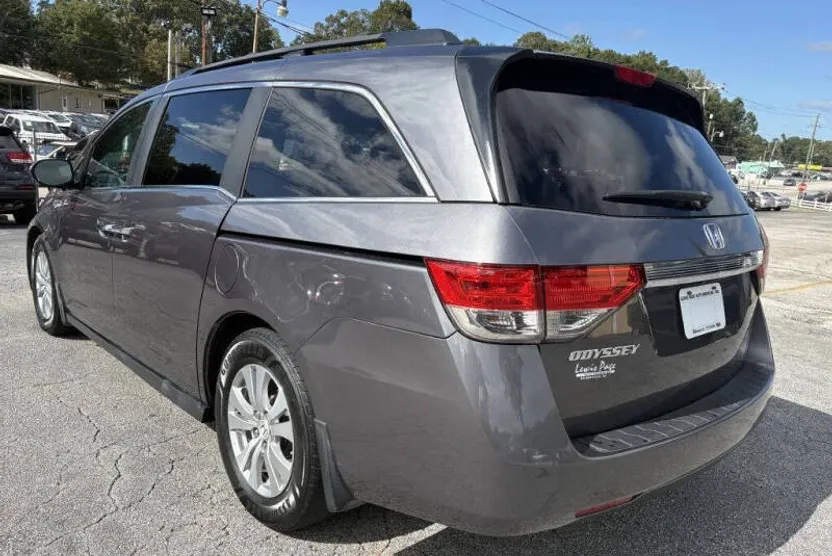 2015 Honda Odyssey EX photo 1