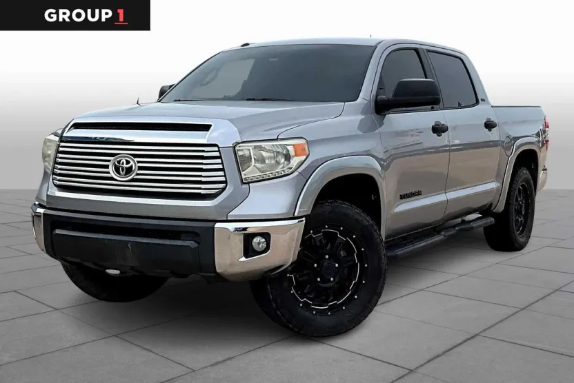 2017 Toyota Tundra SR5 photo 1