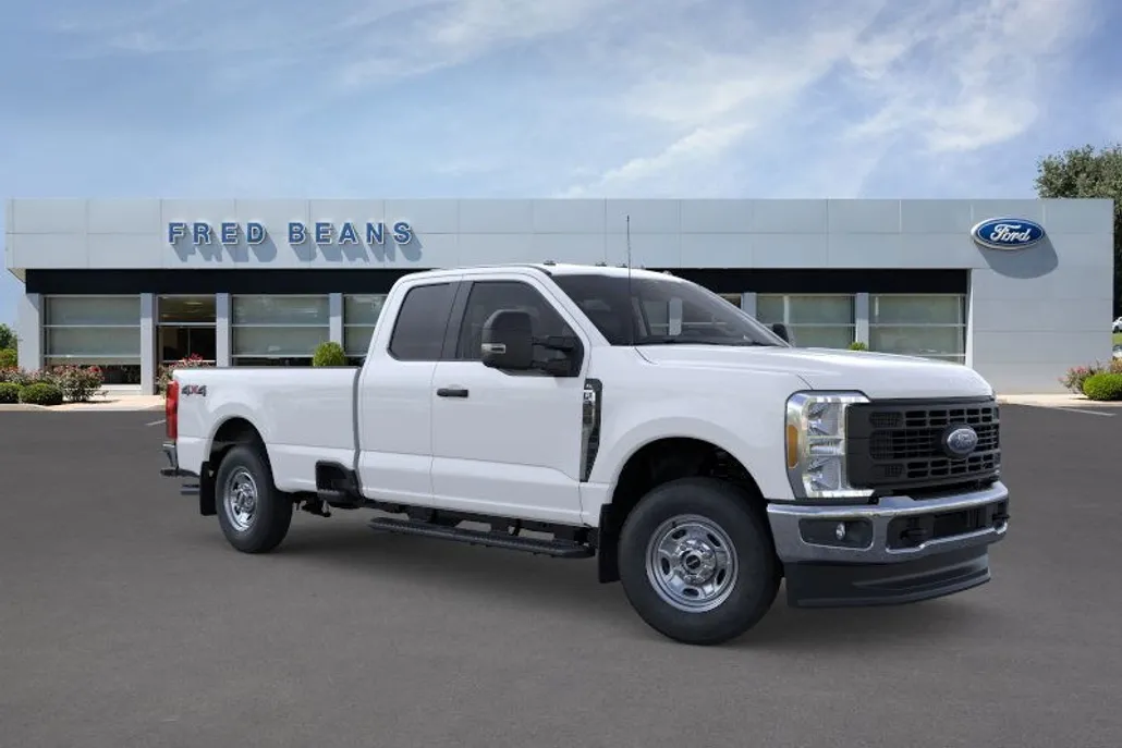 2025 Ford F-350 XL photo 1