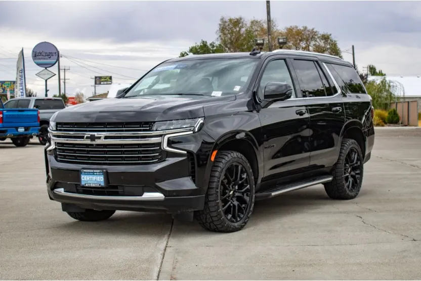2022 Chevrolet Tahoe LT photo 1