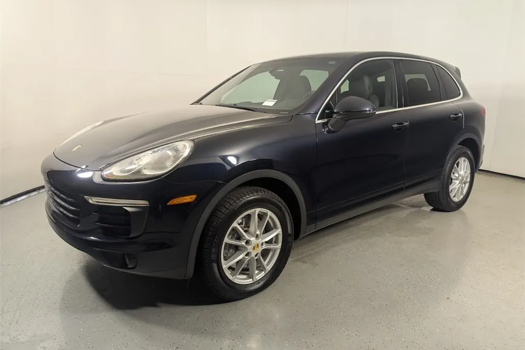 2018 Porsche Cayenne Base photo 1