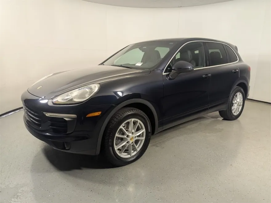 2018 Porsche Cayenne Base photo 1