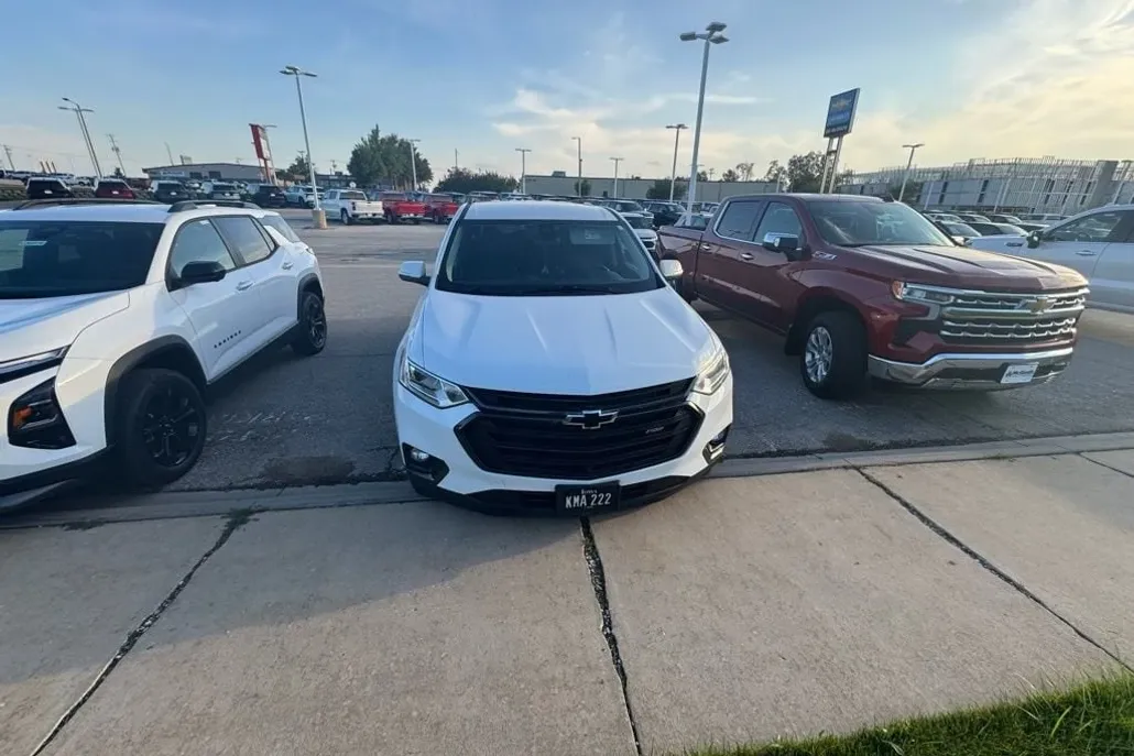 2021 Chevrolet Traverse RS photo 1