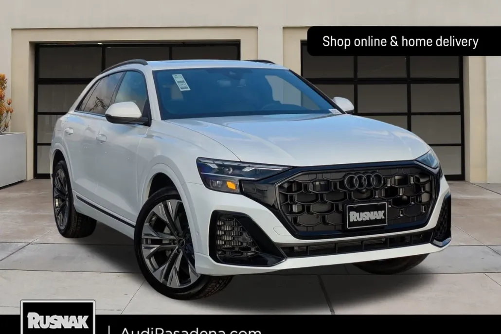 2025 Audi Q8 55 Premium Plus photo 1