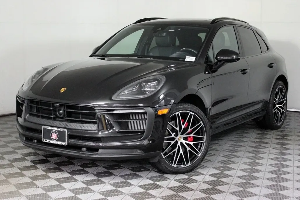 2022 Porsche Macan S photo 1