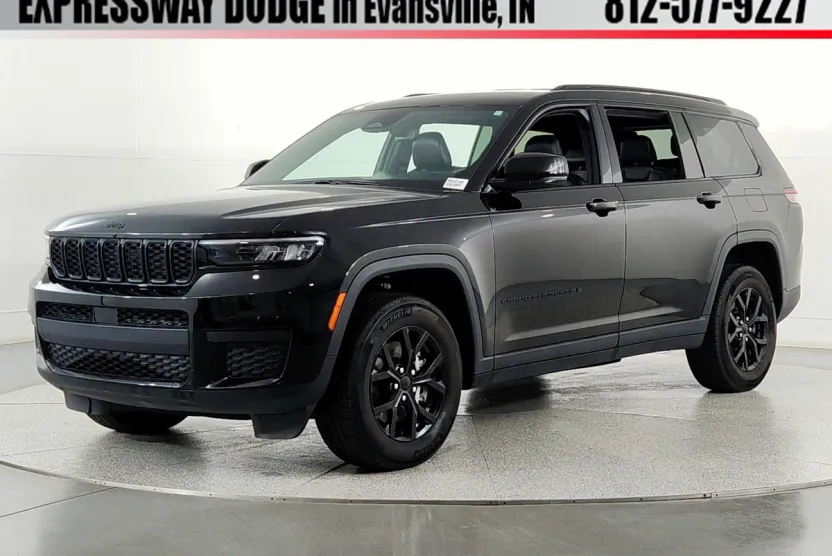 2024 Jeep Grand Cherokee Altitude photo 1