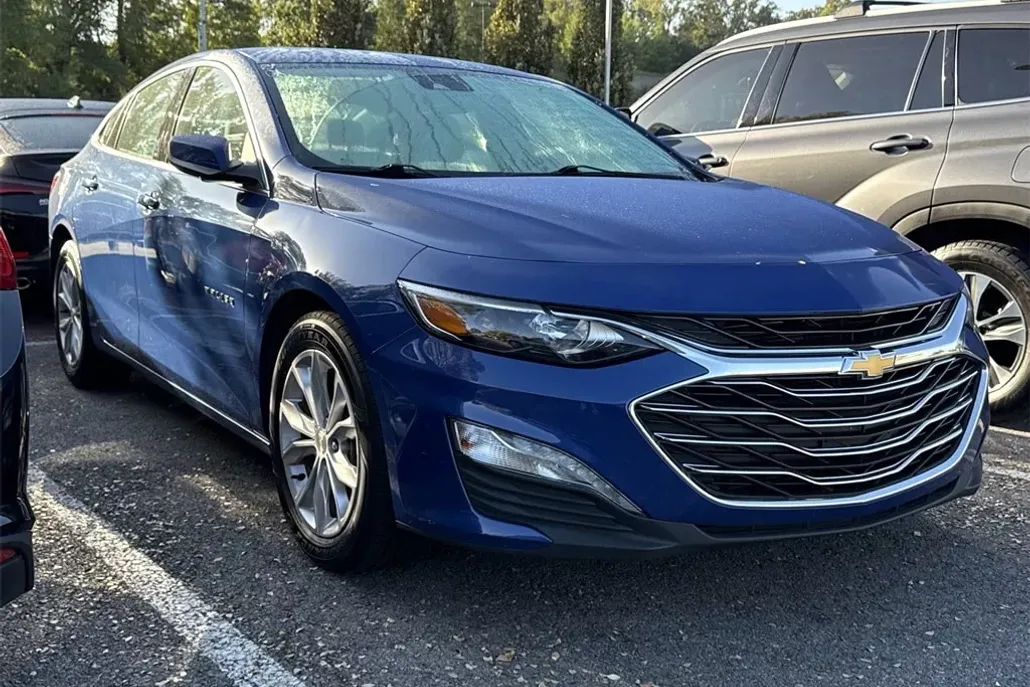 2023 Chevrolet Malibu 1LT photo 1