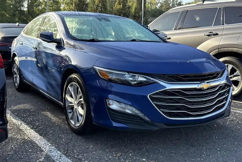 2023 Chevrolet Malibu 1LT photo 1