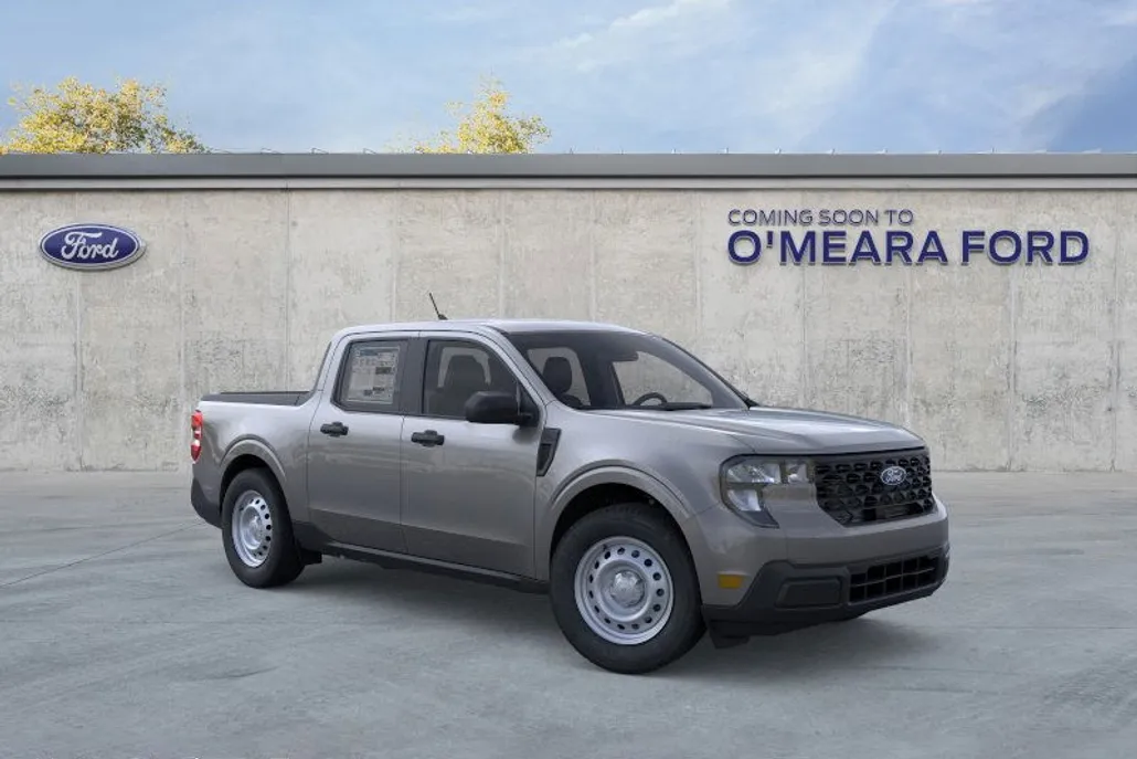 2025 Ford Maverick XL photo 1