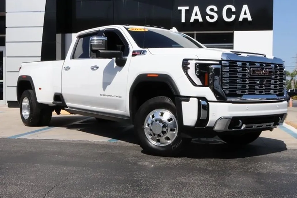 2024 Gmc Sierra 3500 HD Denali photo 1