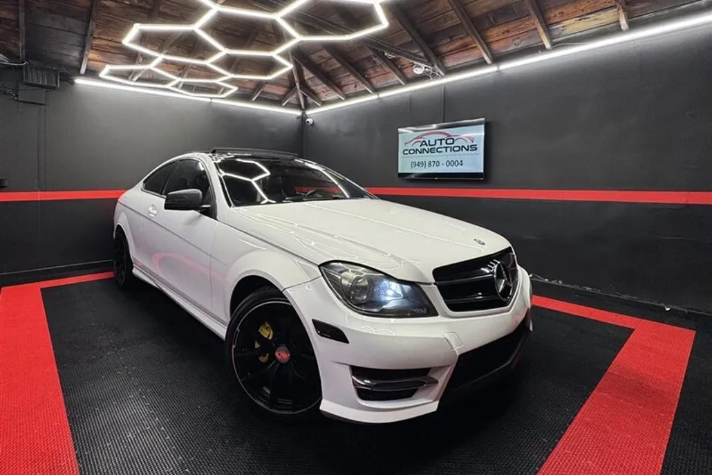 2014 Mercedes Benz C 250 photo 1