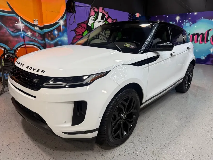2020 Land Rover Range Rover Evoque SE photo 1