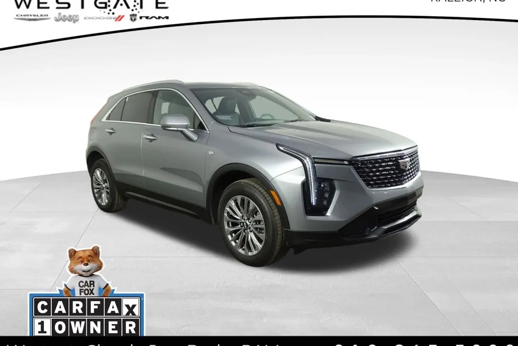 2024 Cadillac XT4 Premium Luxury photo 1
