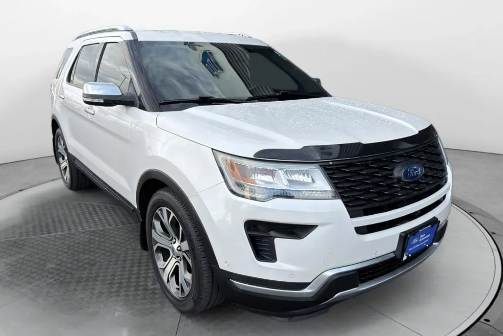 2018 Ford Explorer Platinum photo 1