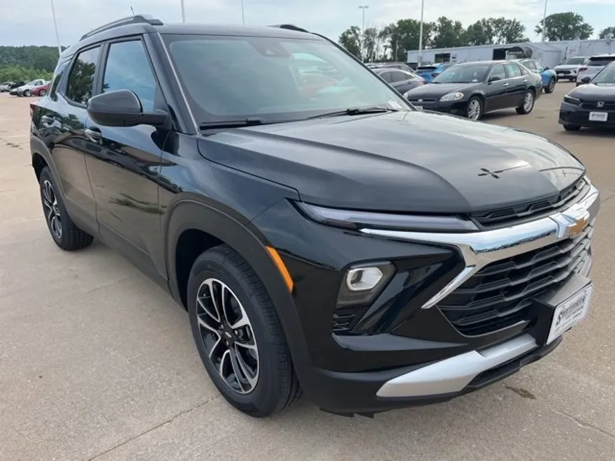 2026 Chevrolet Trailblazer LT photo 1