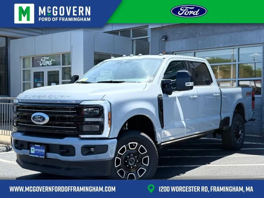 2025 Ford F-350 Platinum photo 1