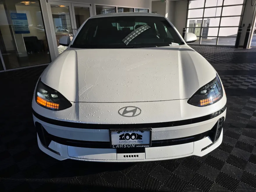 2024 Hyundai Ioniq 6 SEL photo 1