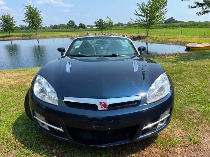 2007 Saturn Sky photo 1