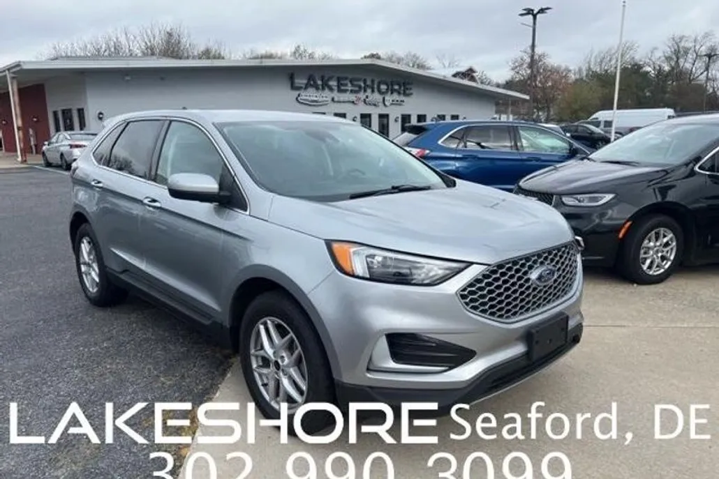 2023 Ford Edge SEL photo 1
