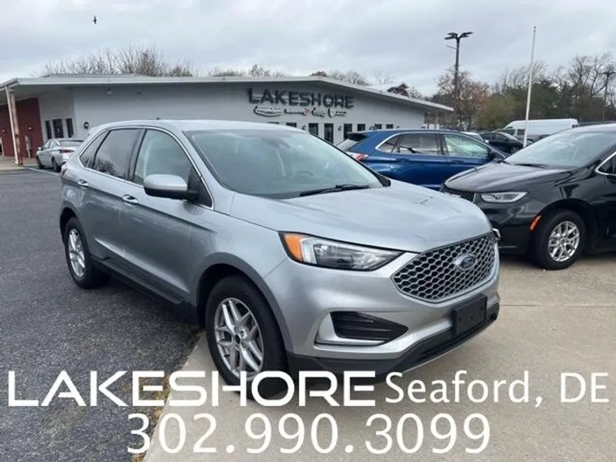 2023 Ford Edge SEL photo 1