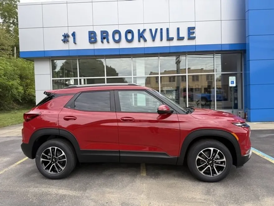 2026 Chevrolet Trailblazer LT photo 1