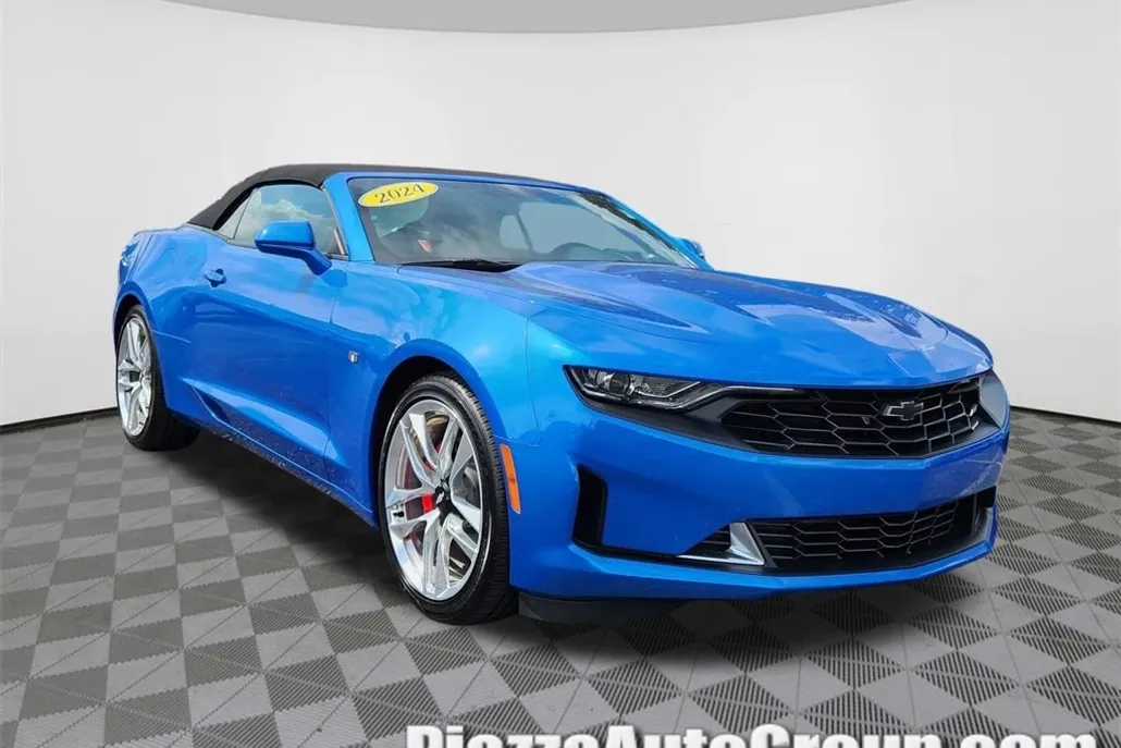 2024 Chevrolet Camaro 3LT photo 1