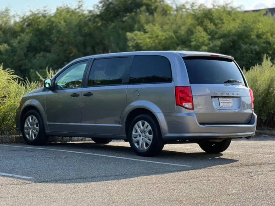2019 Dodge Grand Caravan SE photo 1
