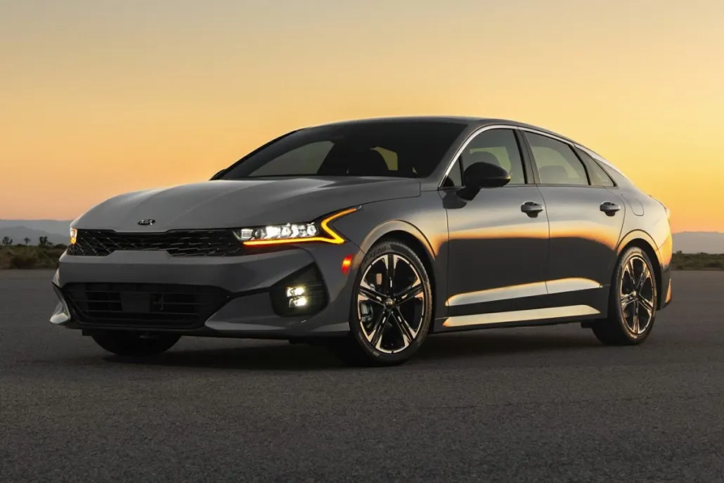 2021 Kia K5 GT-Line photo 1