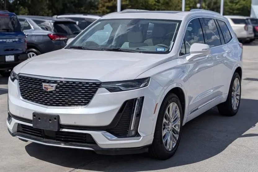2023 Cadillac XT6 Premium Luxury photo 1