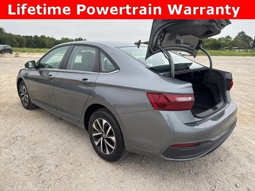 2025 Volkswagen Jetta S photo 1